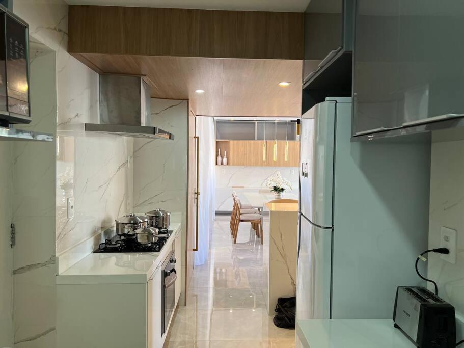 Apartamento Copacabana Lateral Mar Rio de Janeiro